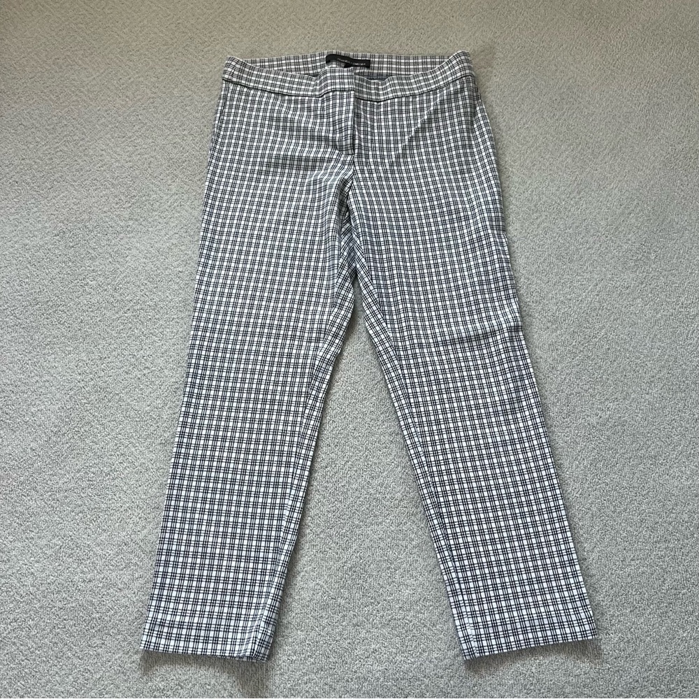 NWOT Amanda & Chelsea Ankle Pants in Plaid Check